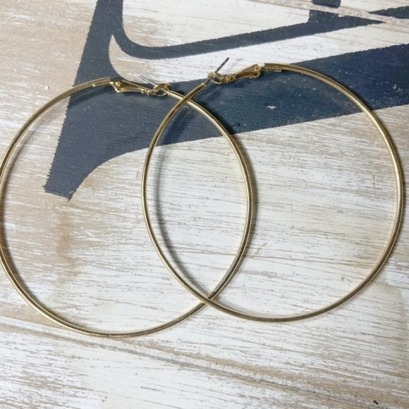 LARGE SKINNY STATEMENT BOHO GOLD HOOPS - Picture 3 of 4